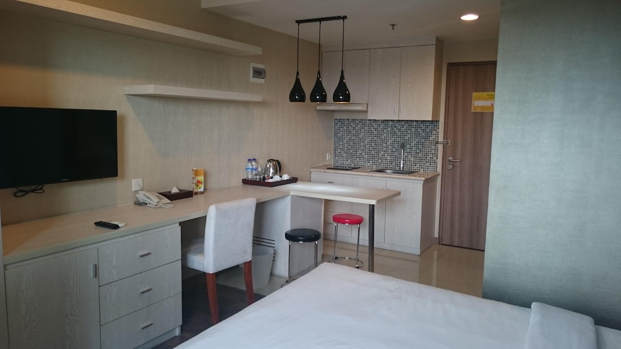 Student Park Aparthotel 3*